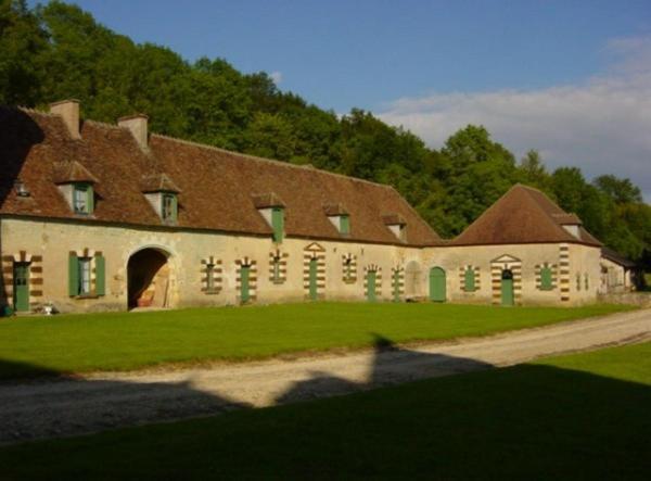 Chateau De Beaujeu Sens-Beaujeu Exterior foto